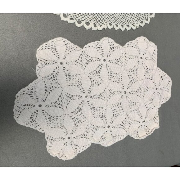 Vintage Vintage White Crochet Doilies Set of 2 Handmade Lace Decor - Picture 3 of 8